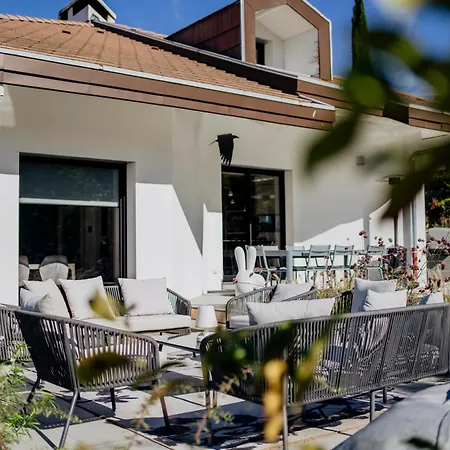 Du Pre Vernet - Piscine, Jardin, Climatisation, Proche * Annecy